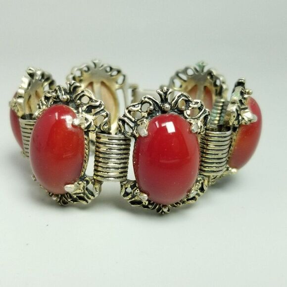 Vintage Red Oval Cabochon 6 Panel Bracelet, Retro Statement Bangle, Estate - Picture 1 of 7